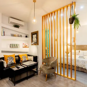 Estudio En Pleno Centro De By Msholidays Siviglia